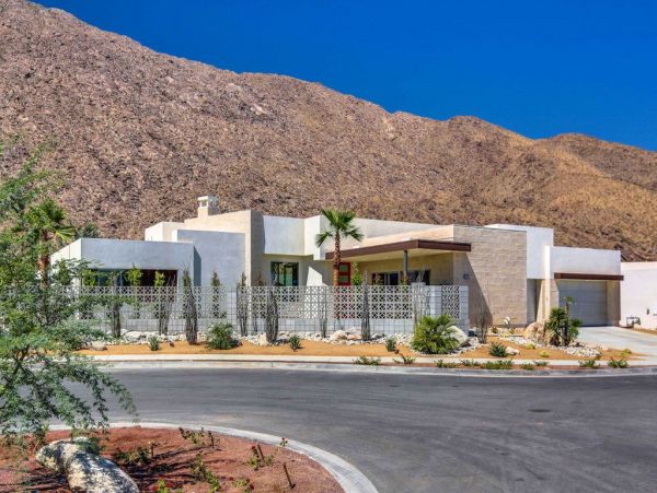 Palm Springs Home 948879