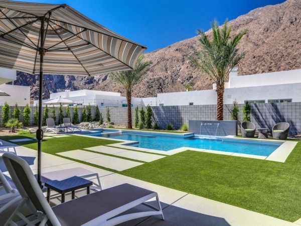 Palm Springs Home 948879