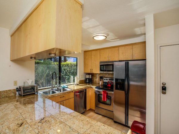 Palm Springs Home 948881
