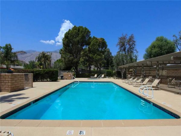 Palm Springs Home 948881