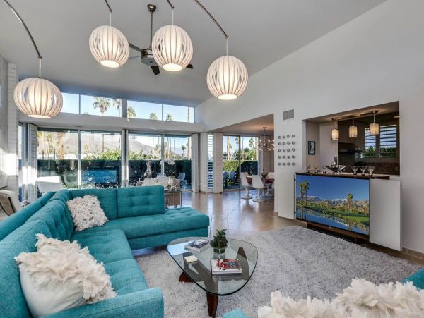 Palm Springs Home 948882