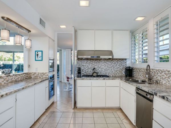 Palm Springs Home 948882