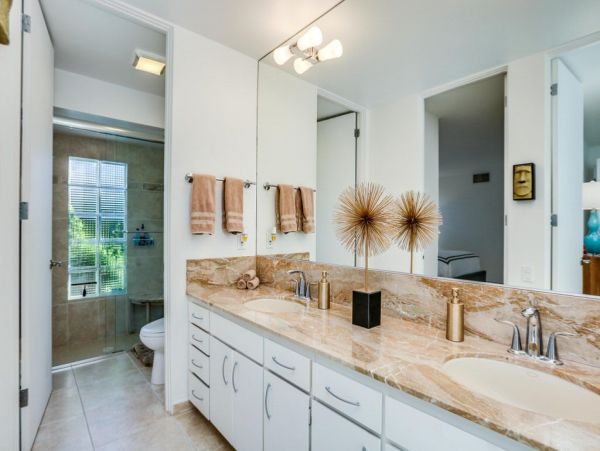 Palm Springs Home 948882