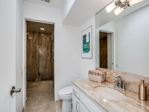 Palm Springs Home 948882