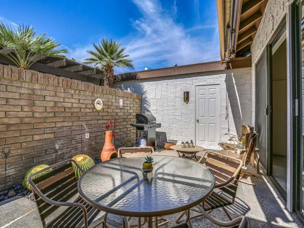 Palm Springs Home 948883