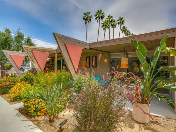 Palm Springs Home 948884
