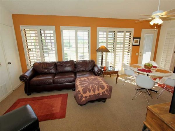 Palm Springs Home 948886