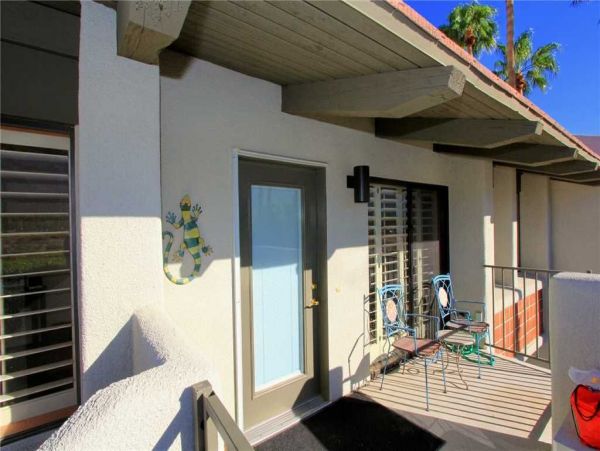 Palm Springs Home 948886