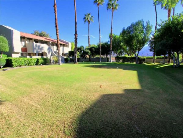 Palm Springs Home 948886