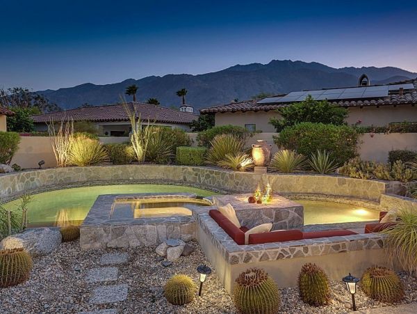 Palm Springs Home 948887