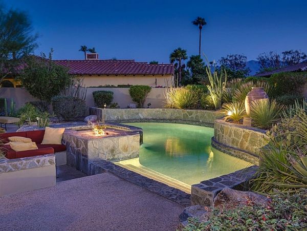Palm Springs Home 948887