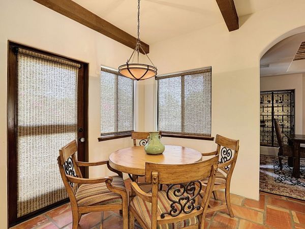 Palm Springs Home 948887