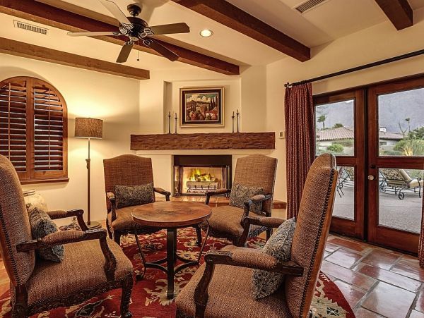 Palm Springs Home 948887