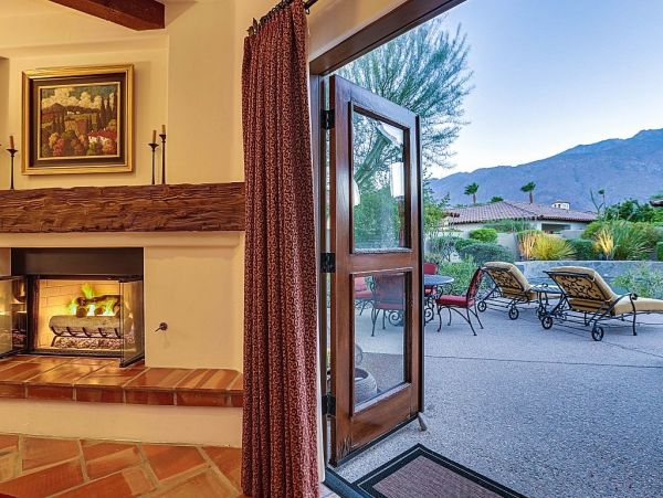 Palm Springs Home 948887