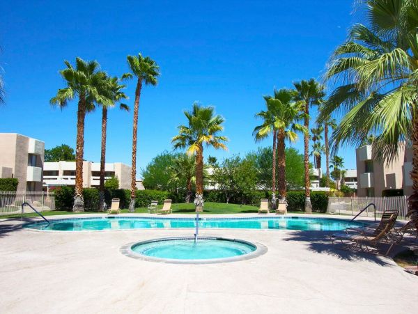 Palm Springs Home 948888