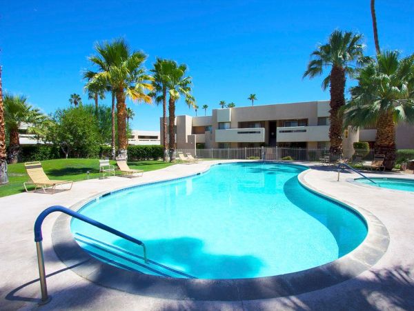 Palm Springs Home 948888