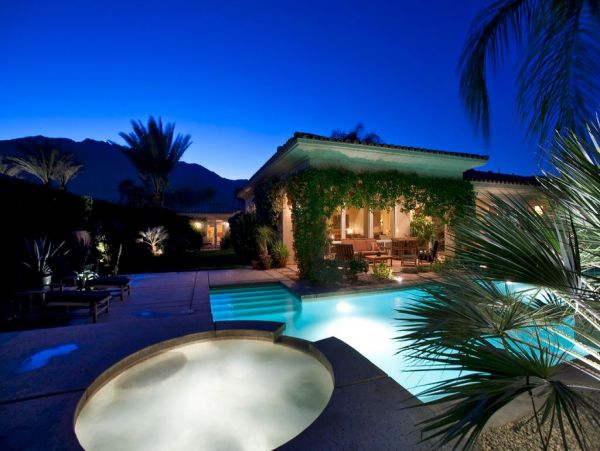 Palm Springs Home 948889