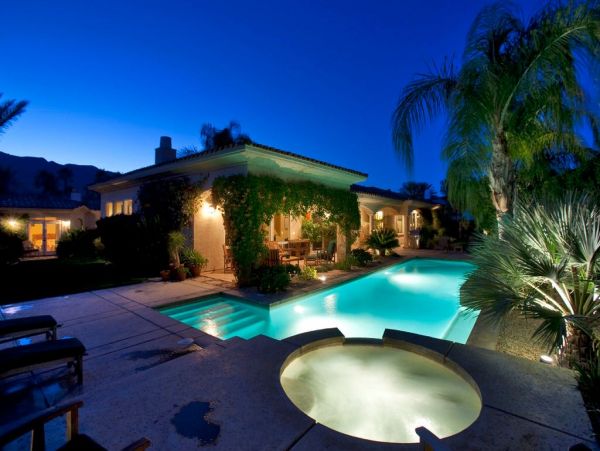 Palm Springs Home 948889