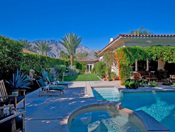 Palm Springs Home 948889