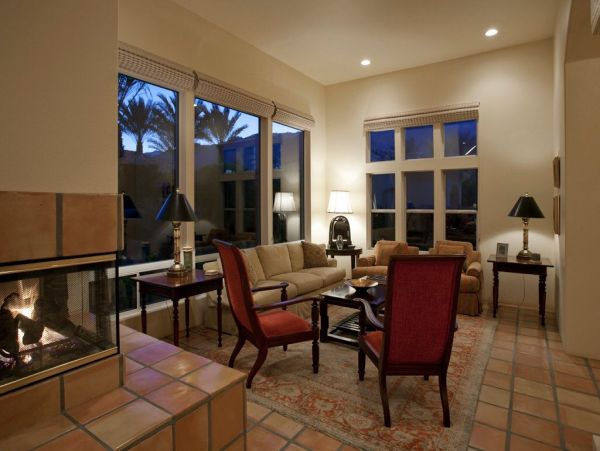 Palm Springs Home 948889