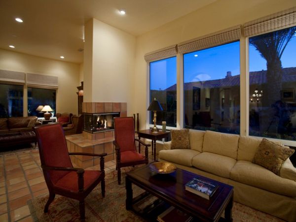 Palm Springs Home 948889