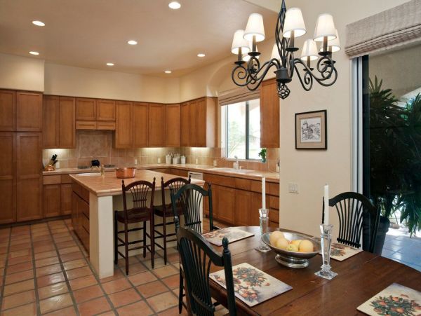 Palm Springs Home 948889