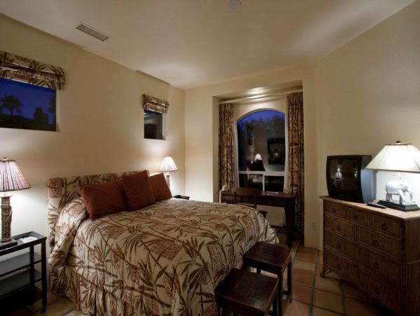 Palm Springs Home 948889