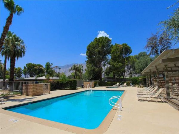 Palm Springs Home 948890
