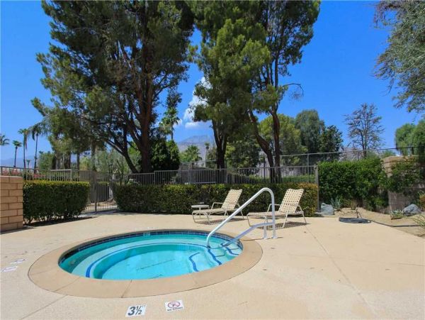 Palm Springs Home 948890