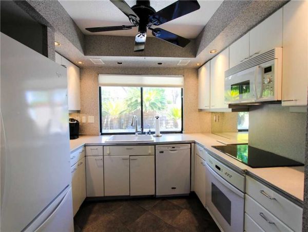 Palm Springs Home 948890
