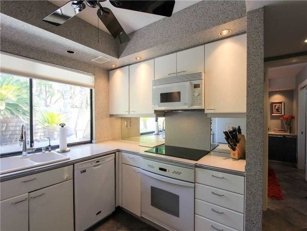 Palm Springs Home 948890