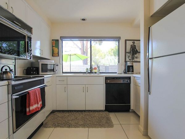 Palm Springs Home 948891