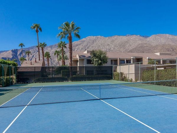 Palm Springs Home 948892