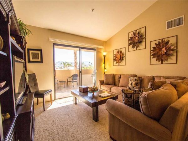 Palm Springs Home 948892
