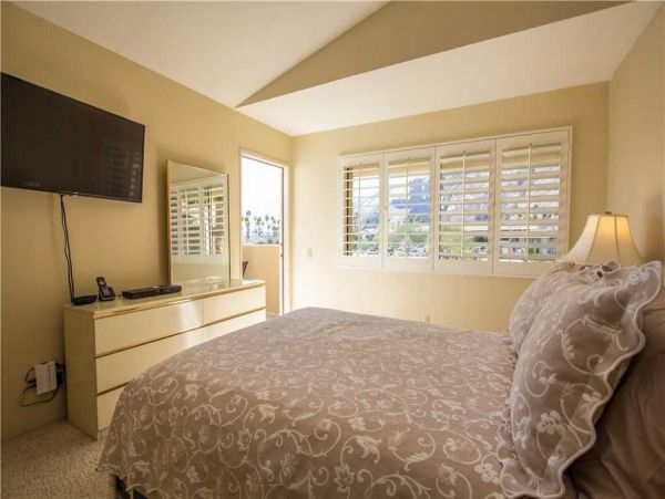 Palm Springs Home 948892