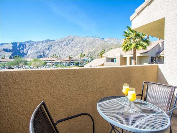 Palm Springs Home 948892