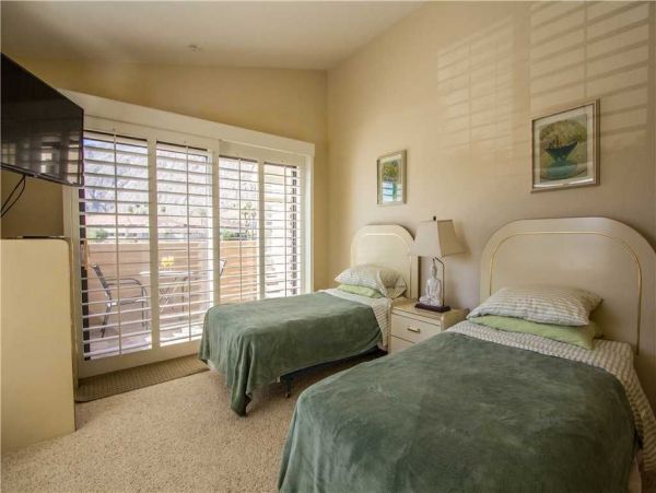 Palm Springs Home 948892