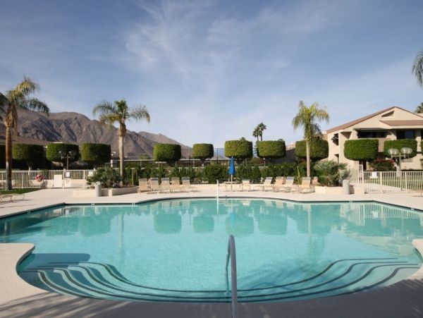 Palm Springs Home 948893