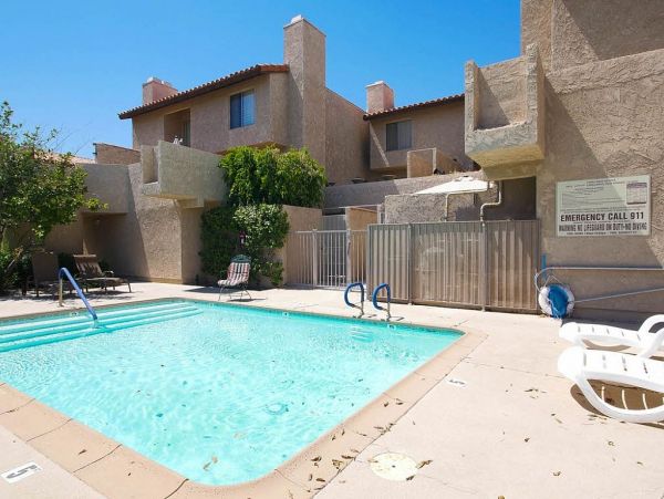 Palm Springs Home 948895