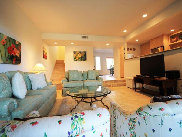 Palm Springs Home 948896
