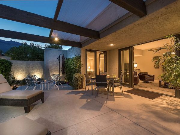 Palm Springs Home 948897