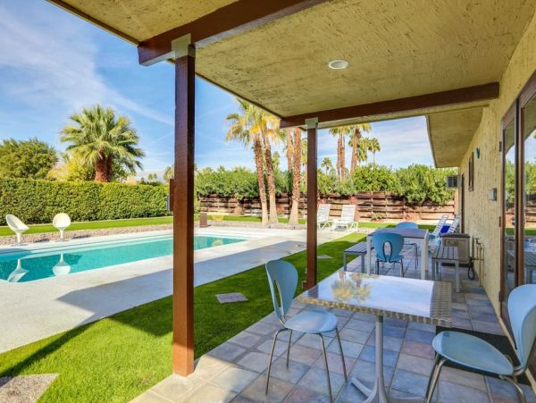 Palm Springs Home 948899