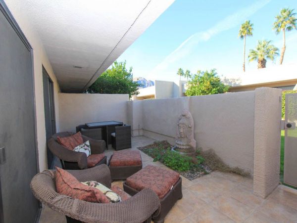 Palm Springs Home 948900