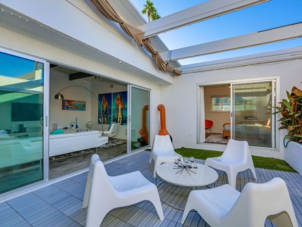 Palm Springs Home 948902