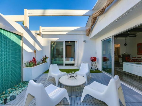 Palm Springs Home 948902