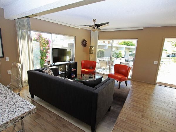 Palm Springs Home 948903