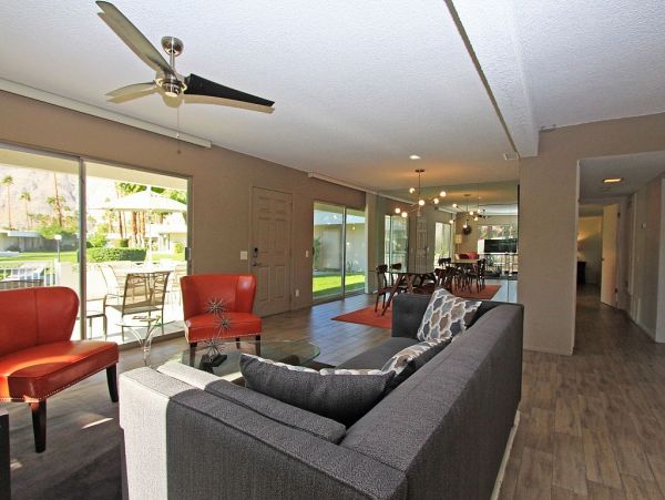 Palm Springs Home 948903