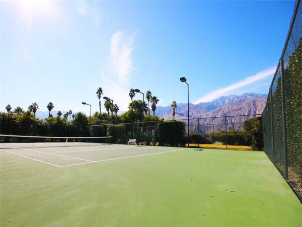 Palm Springs Home 948904