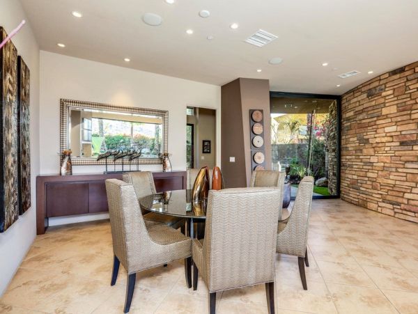 Palm Springs Home 948906