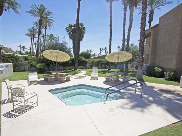 Palm Springs Home 948907